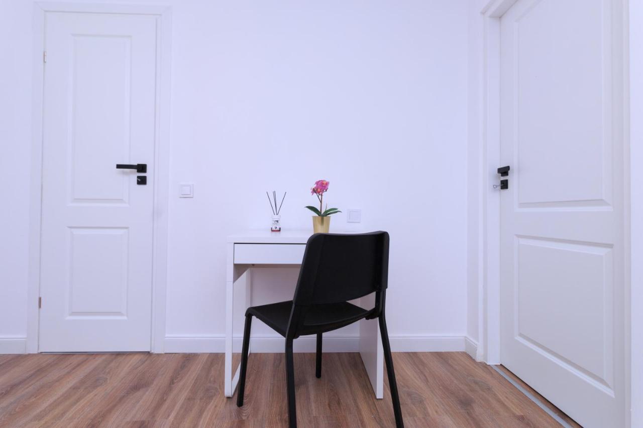 Best View Ap With Parking And 2 Bathrooms Sinaia Exterior photo