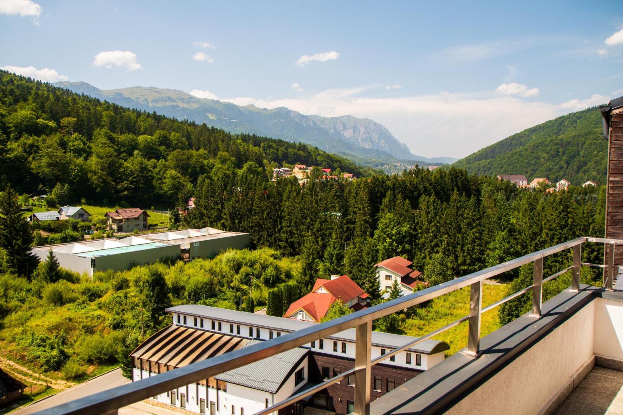 Best View Ap With Parking And 2 Bathrooms Sinaia Exterior photo