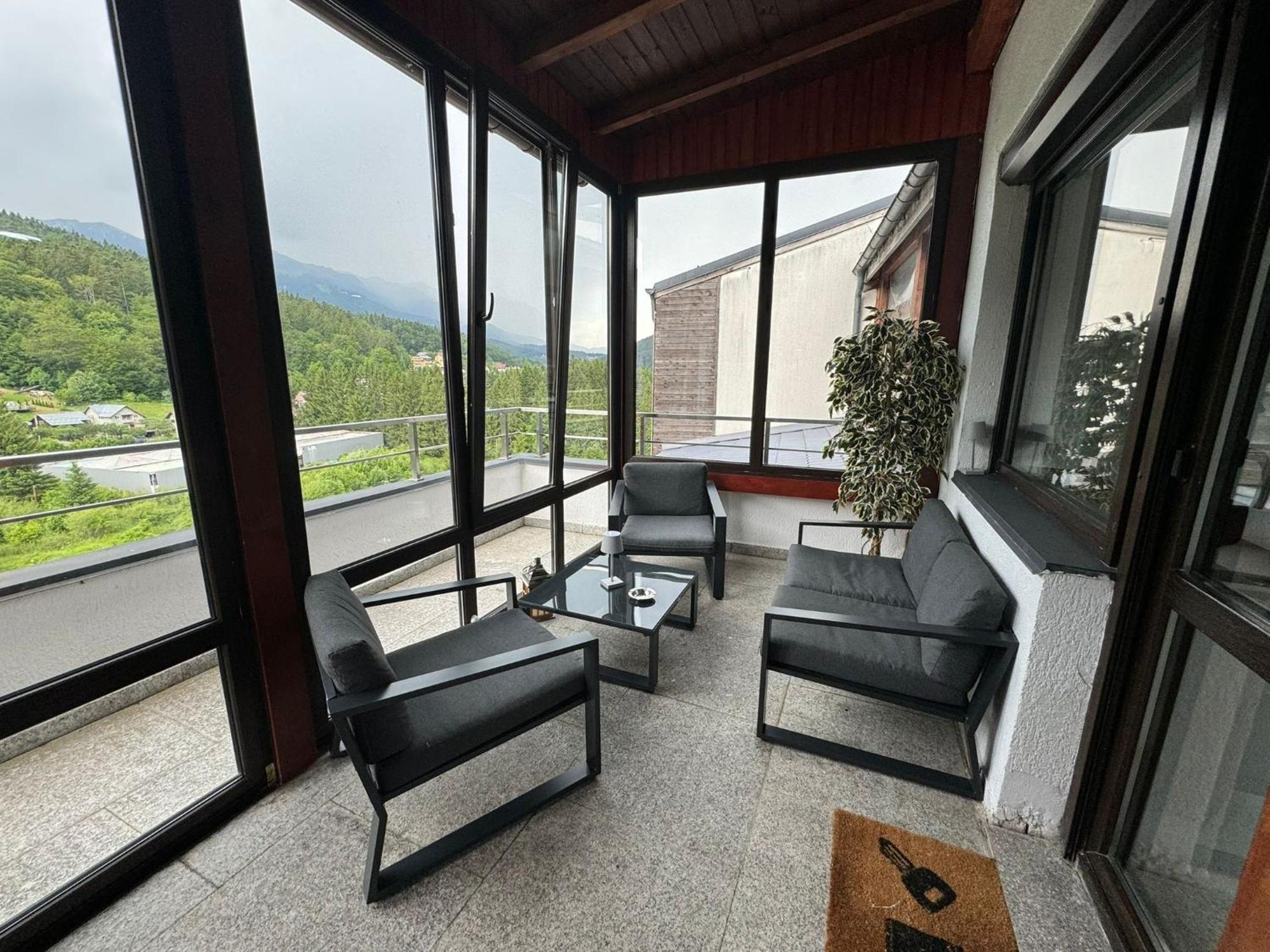Best View Ap With Parking And 2 Bathrooms Sinaia Exterior photo